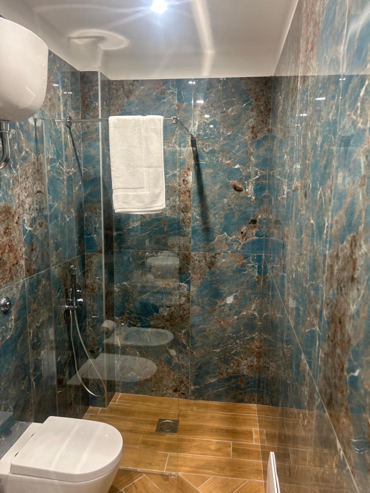 Savior Deluxe Rooms Naples Exterior photo